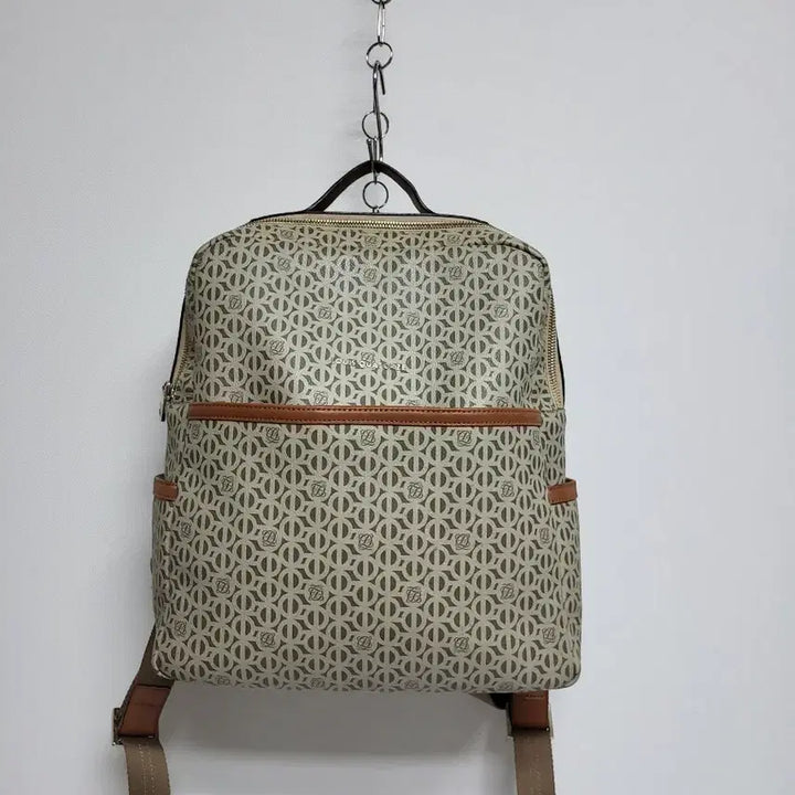 [BUNJANG] Louis Quatorze Women's Backpack / 루이까또즈 백팩  *29/35