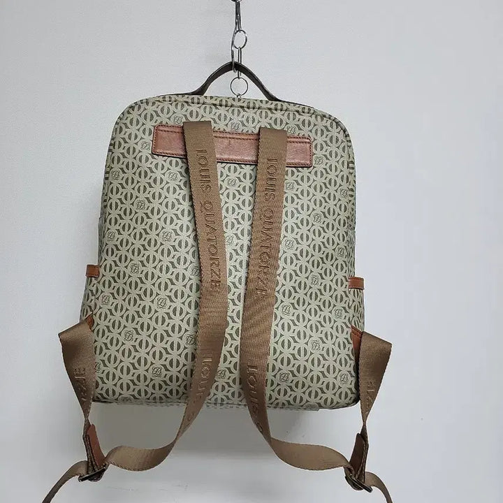 [BUNJANG] Louis Quatorze Women's Backpack / 루이까또즈 백팩  *29/35