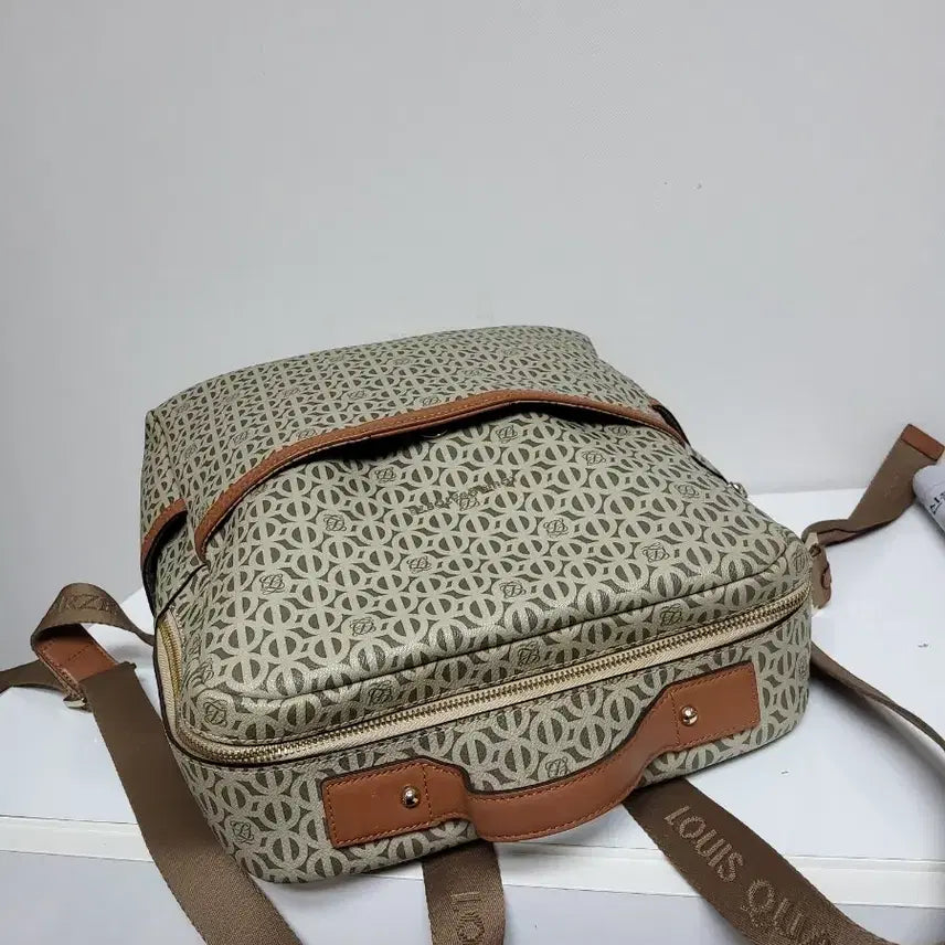 [BUNJANG] Louis Quatorze Women's Backpack / 루이까또즈 백팩  *29/35