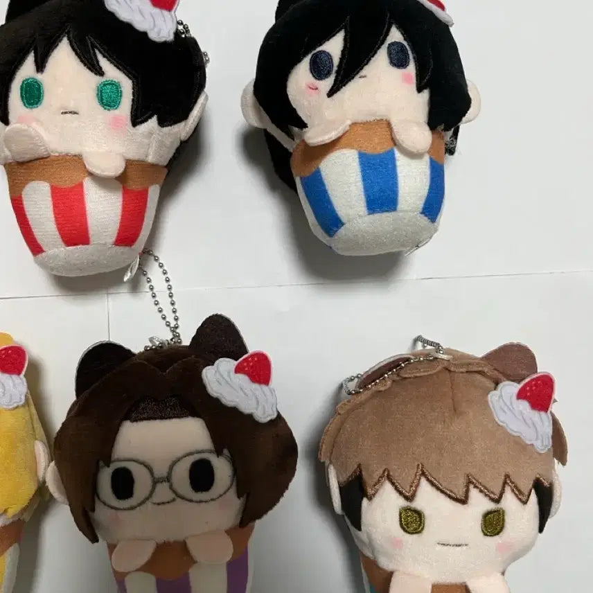 [BUNJANG] Attack on Titan Tapinue Plush Set / (세트가격) 진격거 컵케이크 타피누이 에렌 미카사 엘빈 아르민 한지 쟝
