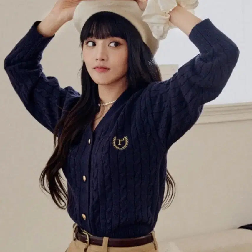 [BUNJANG] LOWLAURA Navy Minnie Cardigan / 로라로라 네이비 민니 가디건