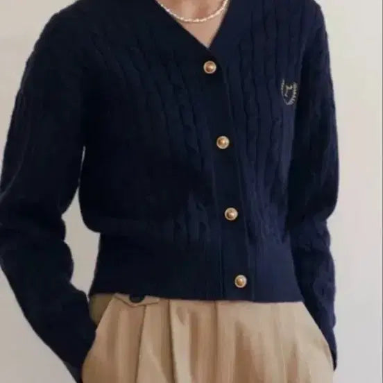 [BUNJANG] LOWLAURA Navy Minnie Cardigan / 로라로라 네이비 민니 가디건