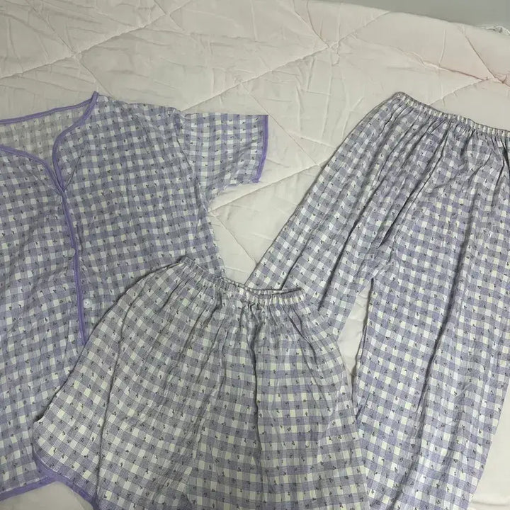 [BUNJANG] 3-Piece Cherry Pajama Set (Short Sleeve Top / Shorts / Long Pants) / 3종 체리 잠옷 세트 ( 반팔 / 반바지 / 긴바지 )