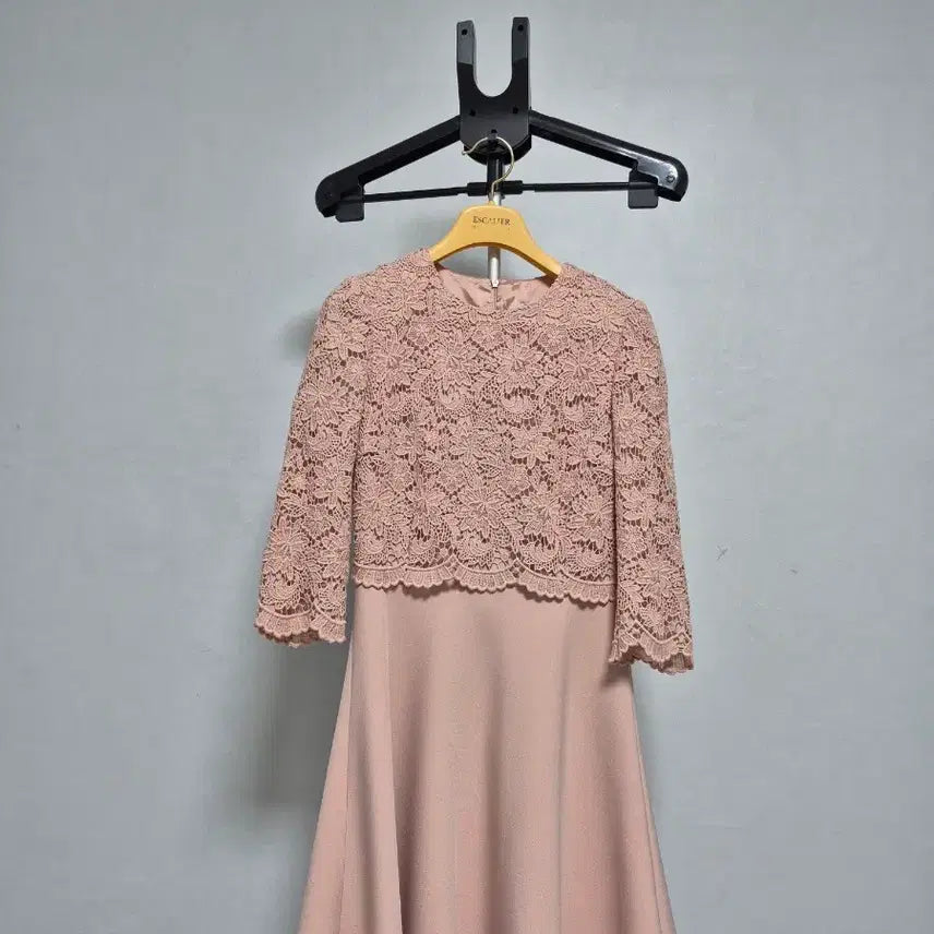 [BUNJANG] Leni & Bone Pink Lace Flare Dress / 레니본핑크 레이스 플레어 원피스