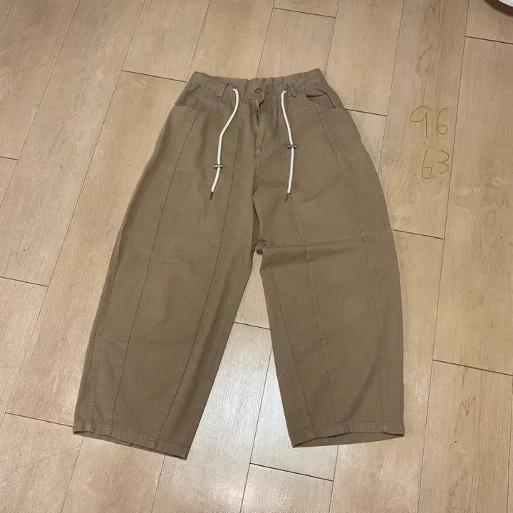 [BUNJANG] Sun Garden Vintage Beige Wide Balloon Pants / 선가든파티 빈티지 베이지 와이드 벌룬 팬츠