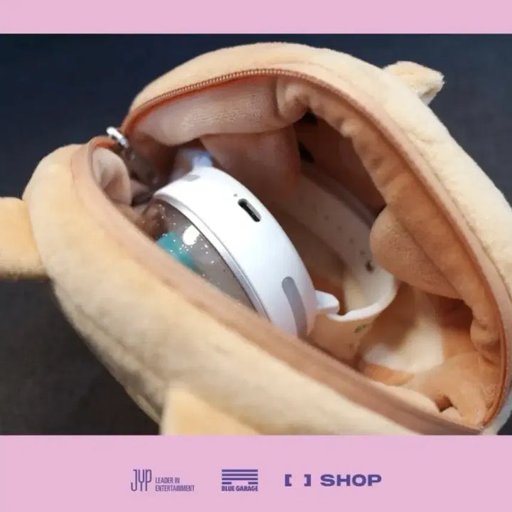 [BUNJANG] Day6 Denimalz Reversible Pouch / 데이식스 데니멀즈 리버시블 파우치 돈