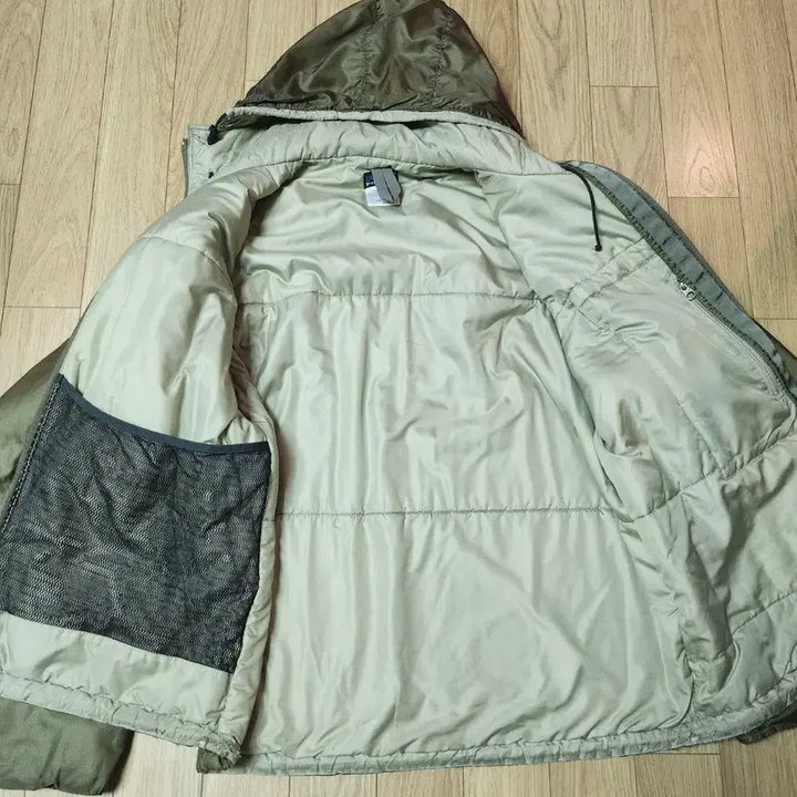[BUNJANG] Patagonia Hooded Padded Jacket M / 파타고니아 후드 패딩 자켓 M