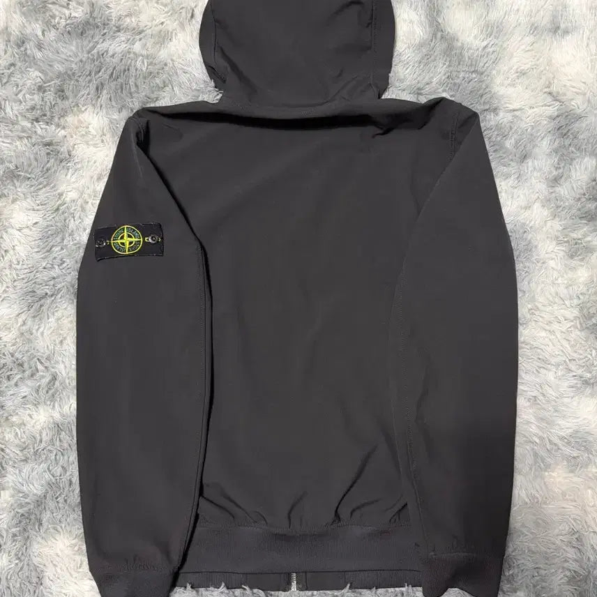 [BUNJANG] Stone Island Soft Shell Jacket (L) / 스톤아일랜드 소프트쉘 {size L}