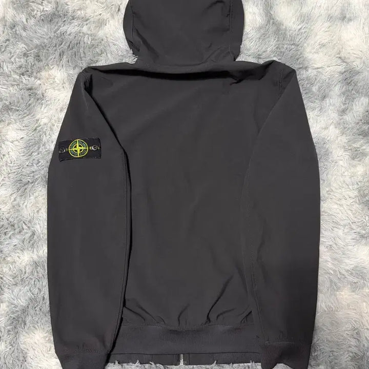 [BUNJANG] Stone Island Soft Shell Jacket (L) / 스톤아일랜드 소프트쉘 {size L}