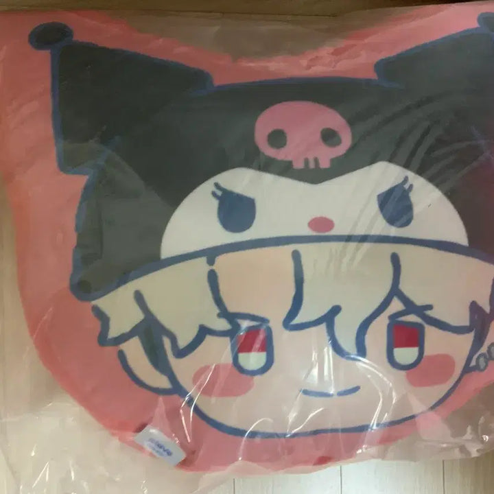 [BUNJANG] PLAVE Bambi & Eunho Cushion / 플뿌 밤비 은호 쿠션 각 3.5 에 양도