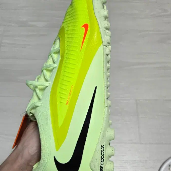 [BUNJANG] Nike ReactX Phantom 6 Pro TF Soccer Cleats / 나이키 리액트X 팬텀6 로우 프로 TF 305mm 판매합니다 풋살화