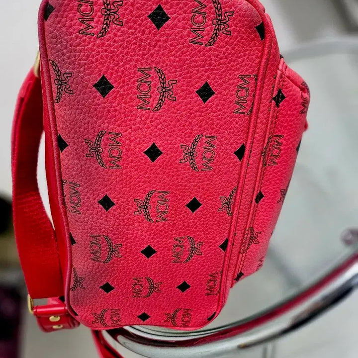 [BUNJANG] MCM Pink Backpack with Studs / MCM 핑크 백팩 (스터드 장식)