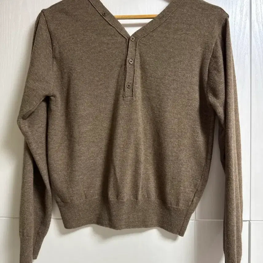 [SOLD OUT] 브라운 브이넥 가디건