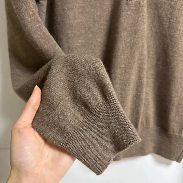 [SOLD OUT] 브라운 브이넥 가디건