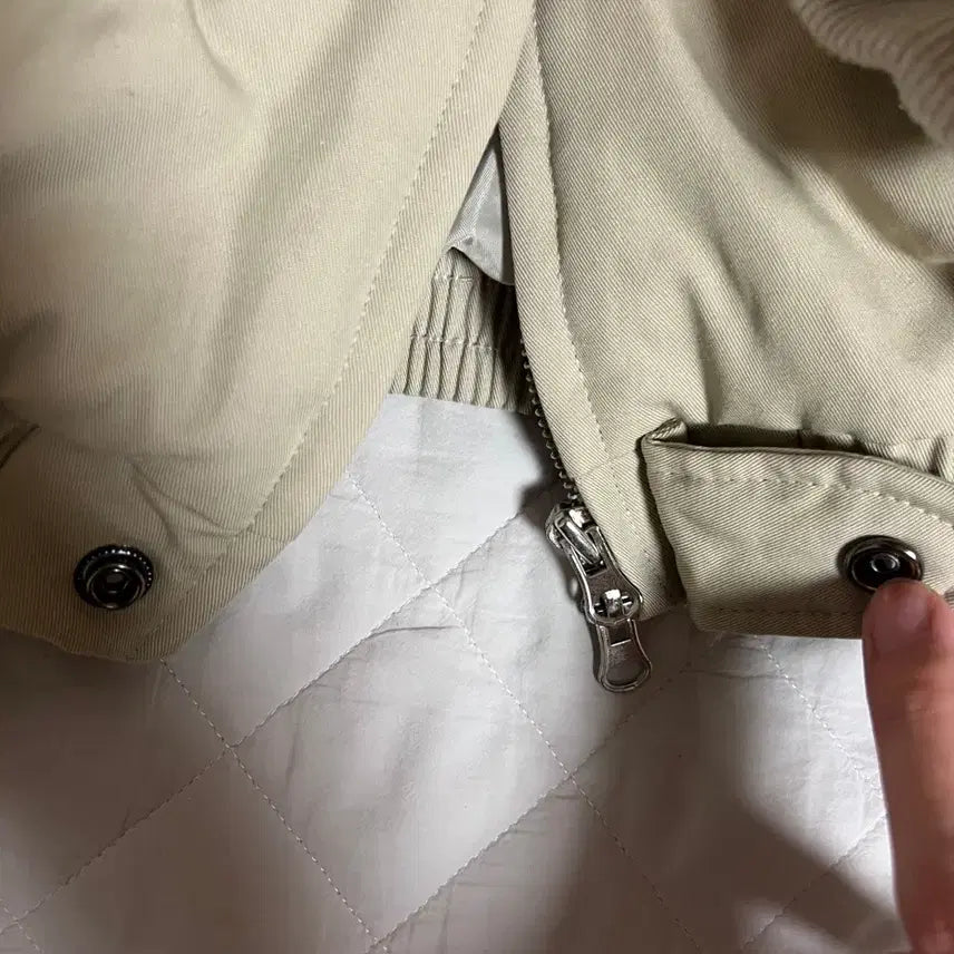 [BUNJANG] MA1 Two-Way Bomber Jacket Ivory Beige / MA1 투웨이 봄버 자켓 아이보리 베이지