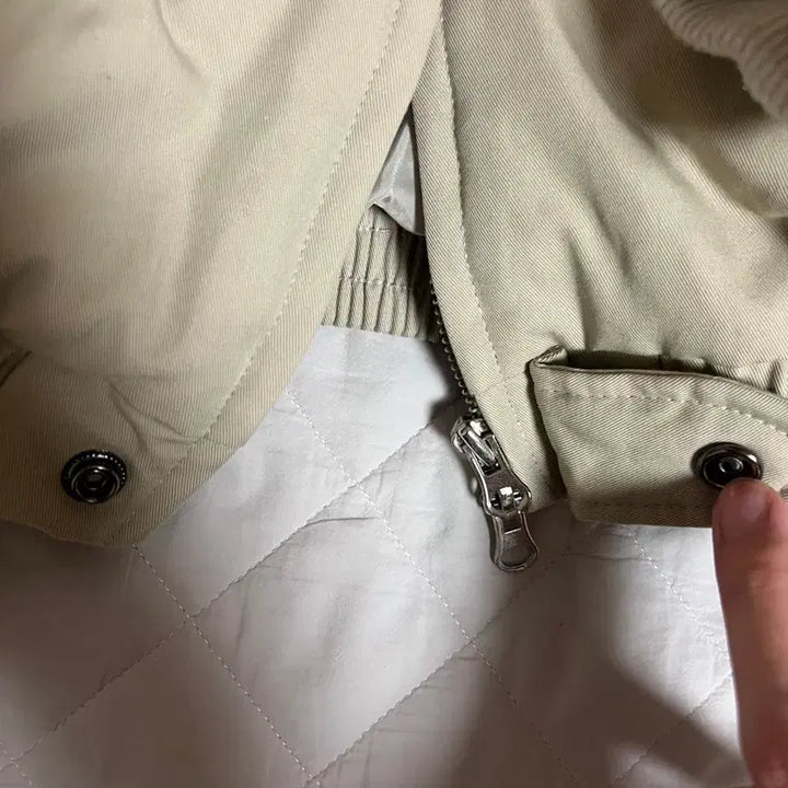 [BUNJANG] MA1 Two-Way Bomber Jacket Ivory Beige / MA1 투웨이 봄버 자켓 아이보리 베이지