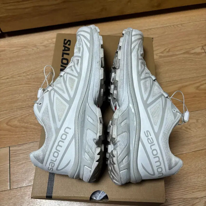 [BUNJANG] Salomon XT-6 White Sneakers / [275] 살로몬 XT-6 화이트