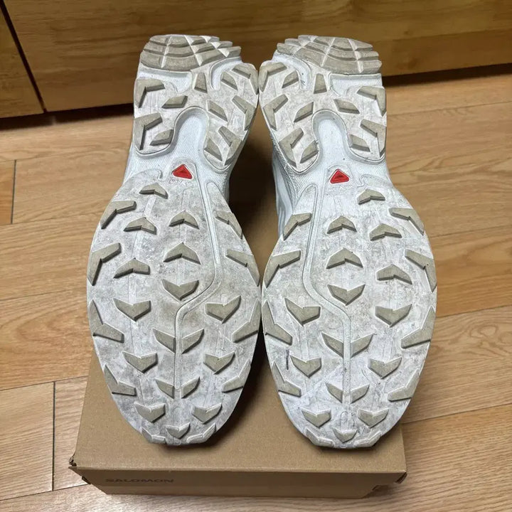 [BUNJANG] Salomon XT-6 White Sneakers / [275] 살로몬 XT-6 화이트