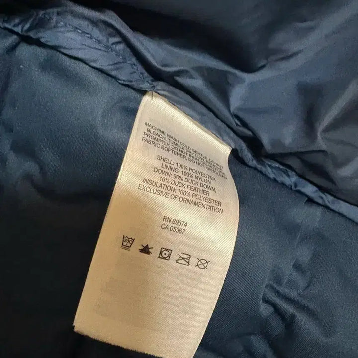 [SOLD OUT] 마운틴하드웨어 경량패딩