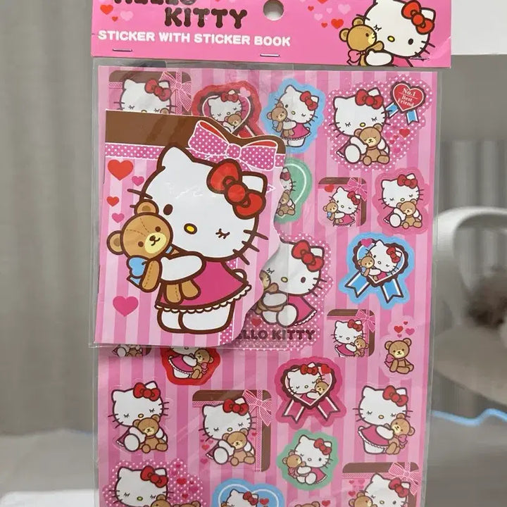 [BUNJANG] Hello Kitty Sticker Set / 헬로키티 대형 고전키티스티커+스티커북세트 고전키티문구 윙크키티 속눈썹키티