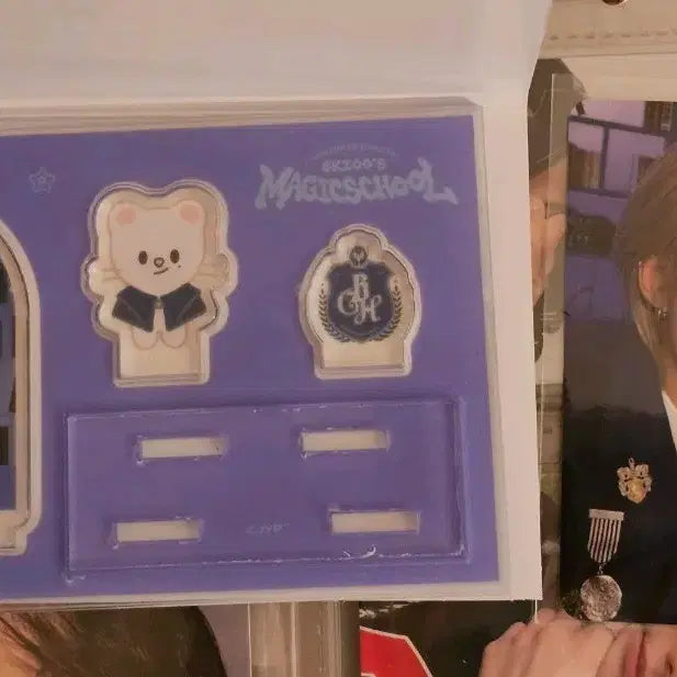 스트레이키즈 스키즈 매직스쿨 랜덤 아크릴 스탠드 (현진) 포카 포함