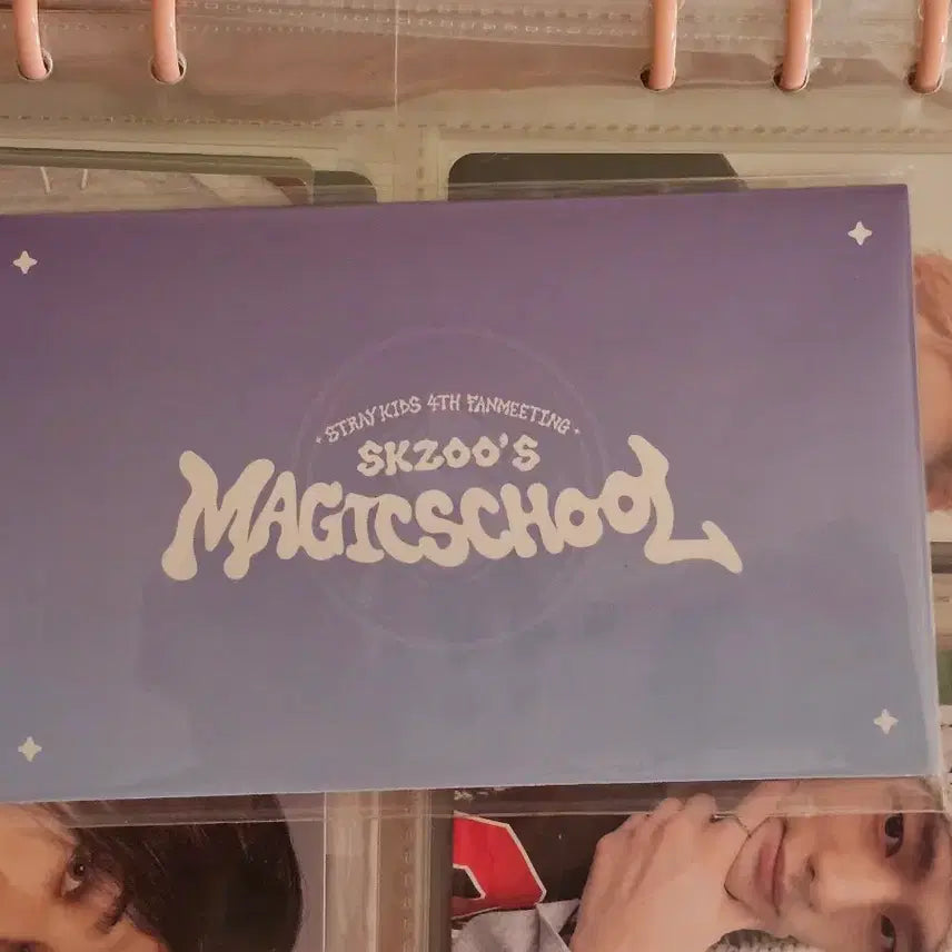 스트레이키즈 스키즈 매직스쿨 랜덤 아크릴 스탠드 (현진) 포카 포함