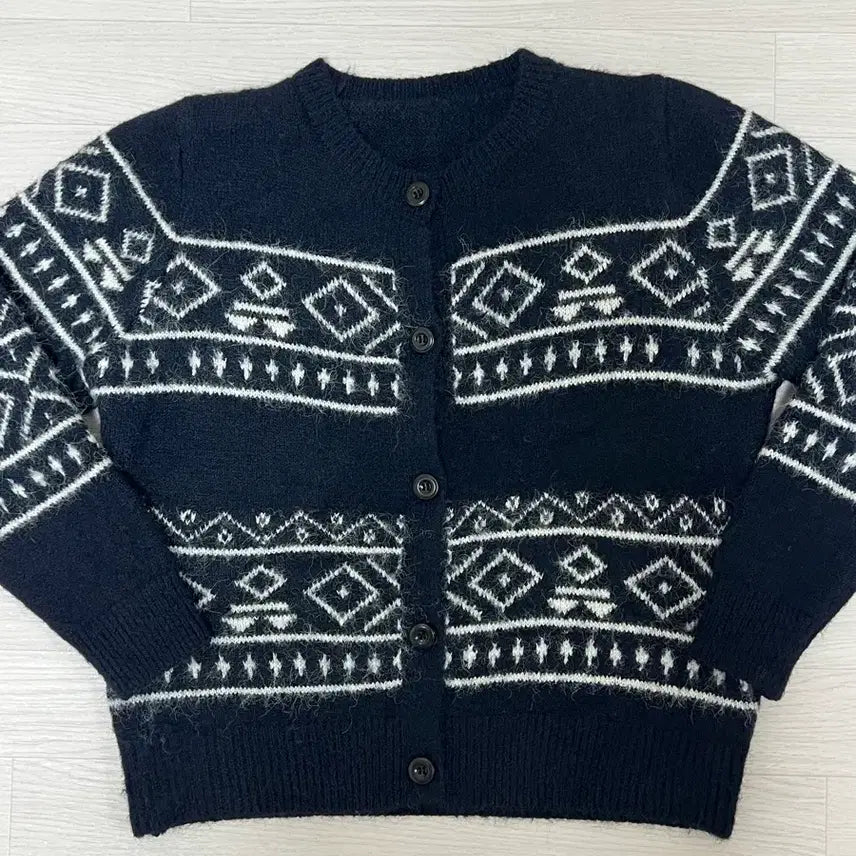 [BUNJANG] Navy Pattern Knit Cardigan / 네이비 패턴 니트 가디건