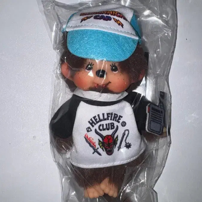 [BUNJANG] Stranger Things x Monchhichi Keyring / 기묘한이야기 x 몬치치 키링