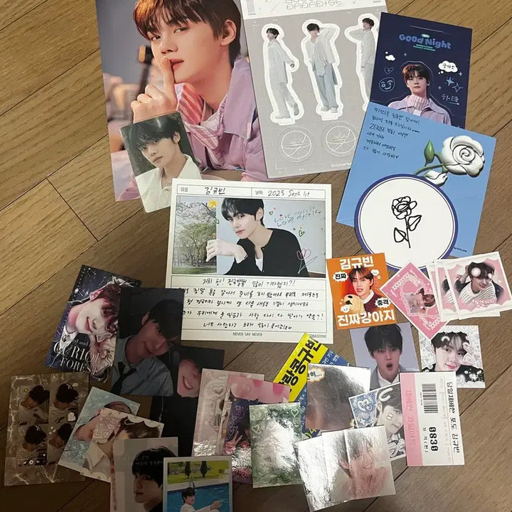 제로베이스원 김규빈 굿즈 포카 앨범 구성품 시그