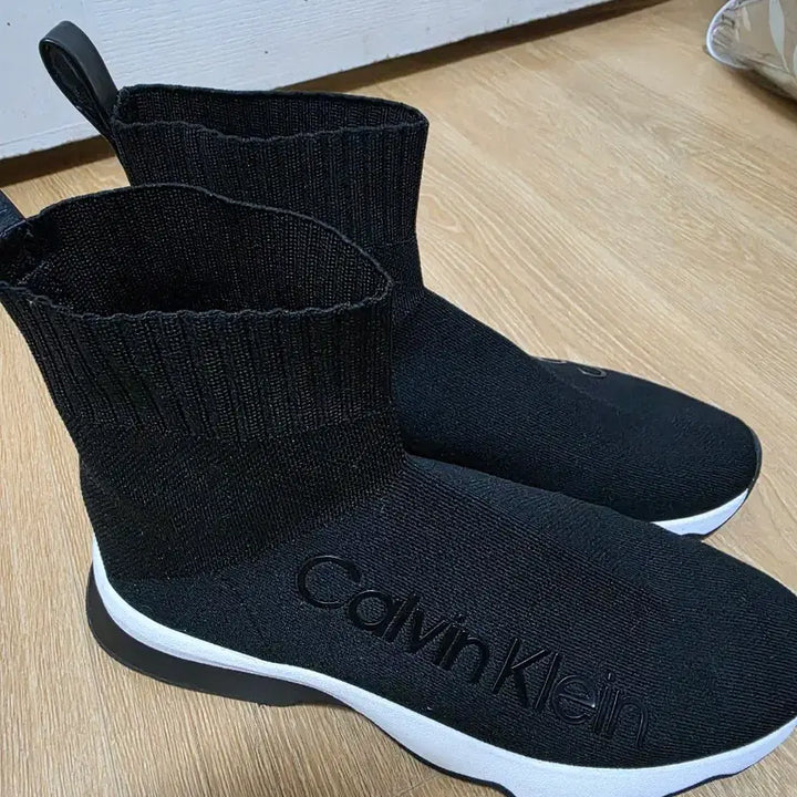 [BUNJANG] Calvin Klein Carmina Socks Knit Black / [235] 캘빈클라인 카르미나 삭스니트 블랙