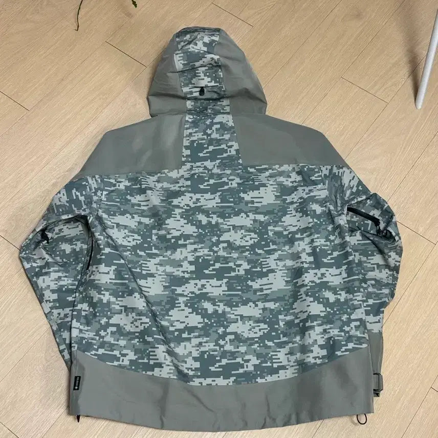 [SOLD OUT] [XL] 스투시 고어텍스 가이드 쉘 자켓 디지 카모