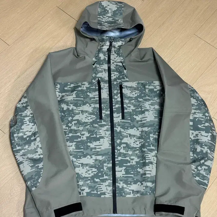 [SOLD OUT] [XL] 스투시 고어텍스 가이드 쉘 자켓 디지 카모