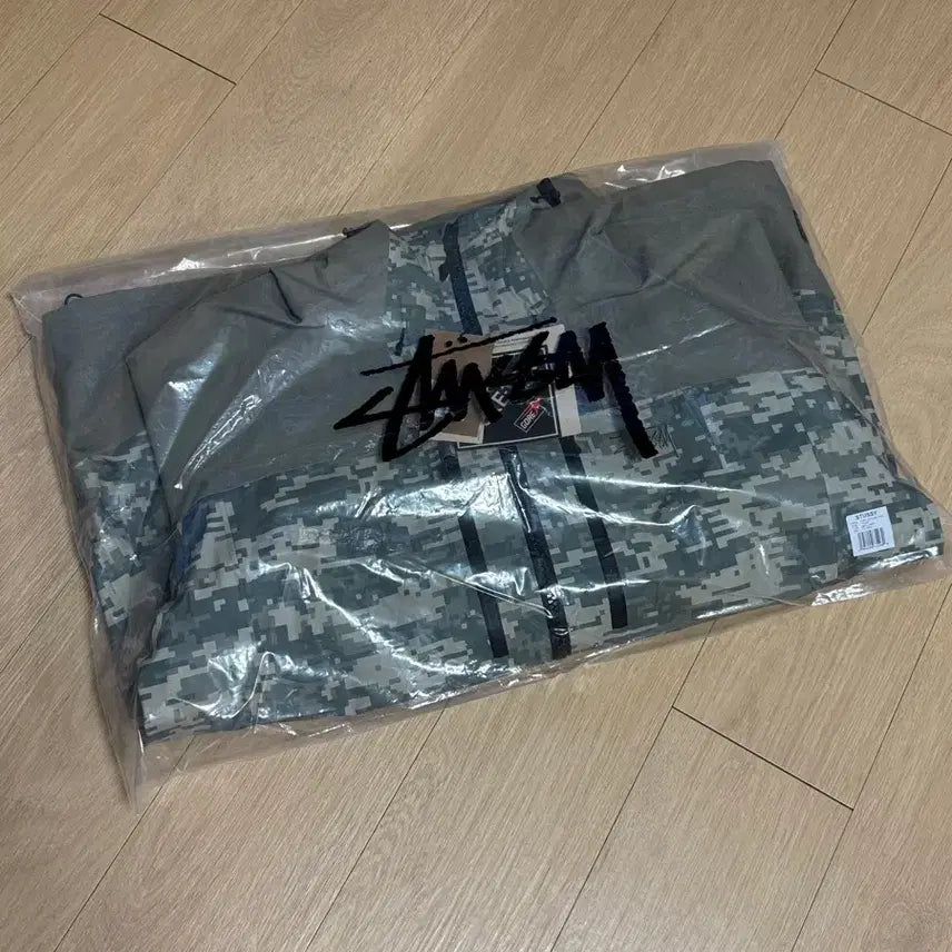 [SOLD OUT] [XL] 스투시 고어텍스 가이드 쉘 자켓 디지 카모