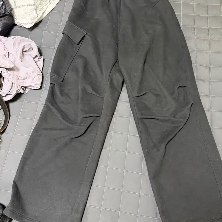 [SOLD OUT] 파아카이브 오버사이즈 스웻팬츠 2
