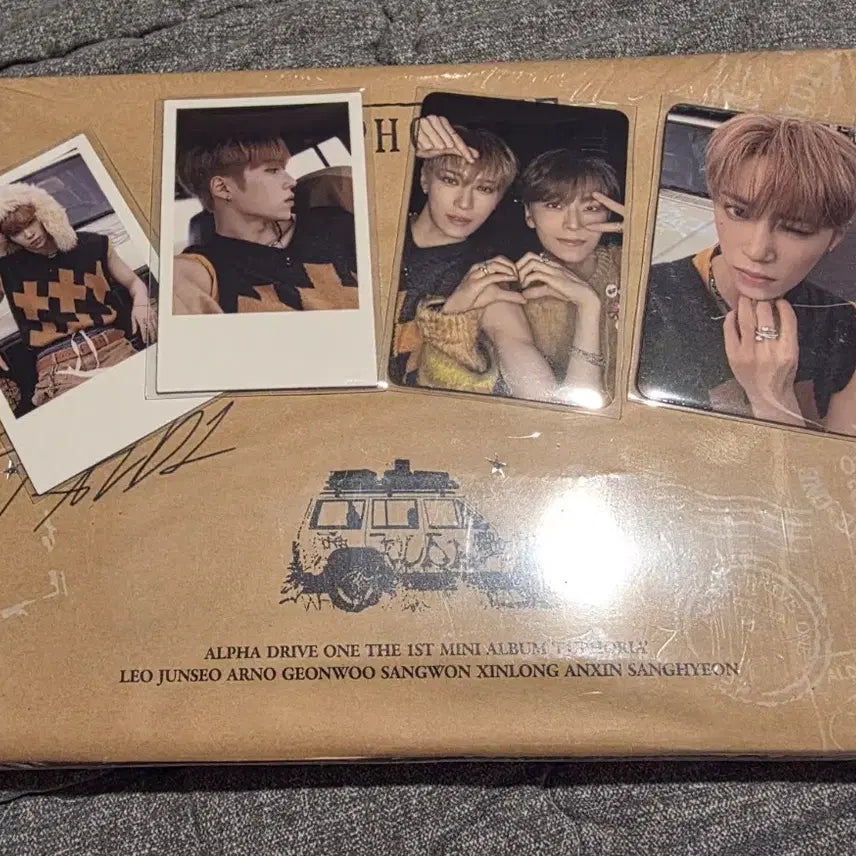 알파드라이브원 알디원 스타로드ver 개봉앨범(아르노) 양도합니다.