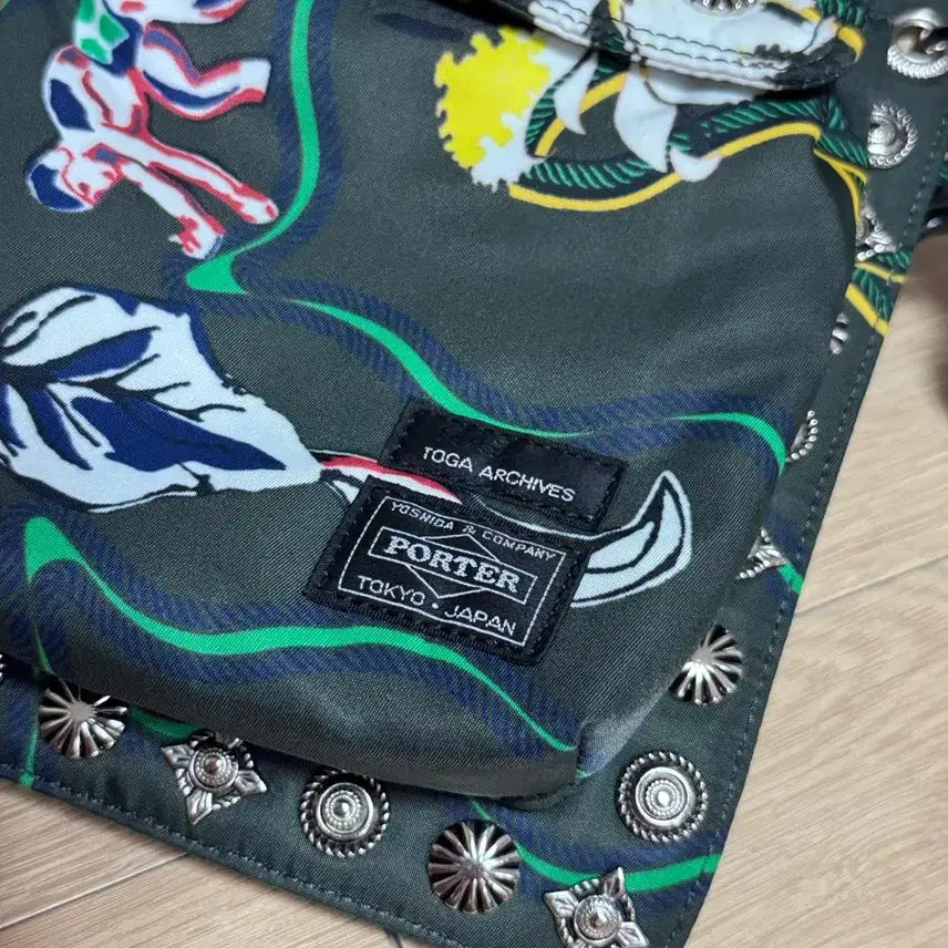 [BUNJANG] Porter x Toga Archives Aoyama Limited Edition Shoulder Pouch Crossbody Bag / 포터 x 토가 아카이브 숄더 파우치 크로스백 아오야마 한정