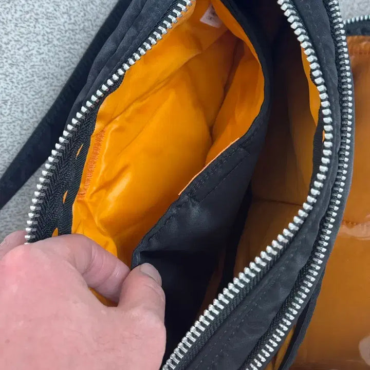 [BUNJANG] Porter Tanker S Black Shoulder Bag / 포터 탱커 S 블랙 622-76963