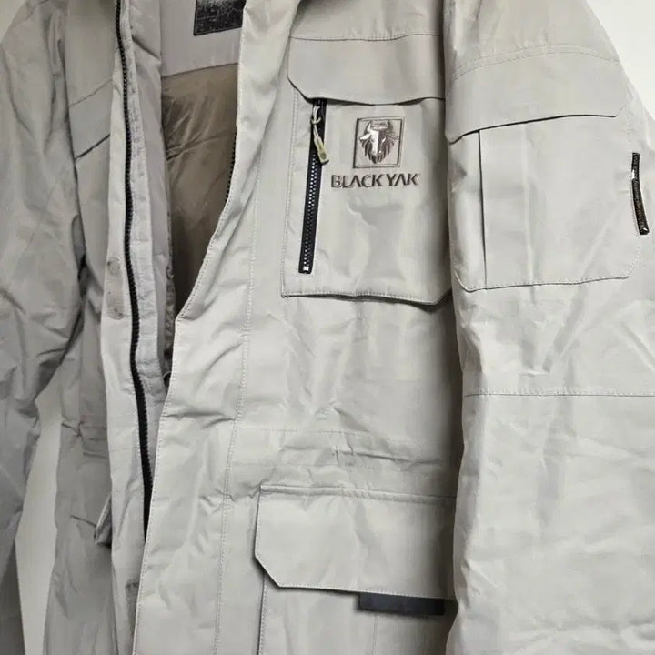 [BUNJANG] Black Yak Gore-Tex Ivory Padded Jacket / 블랙야크 고어텍스 패딩 아이보리색