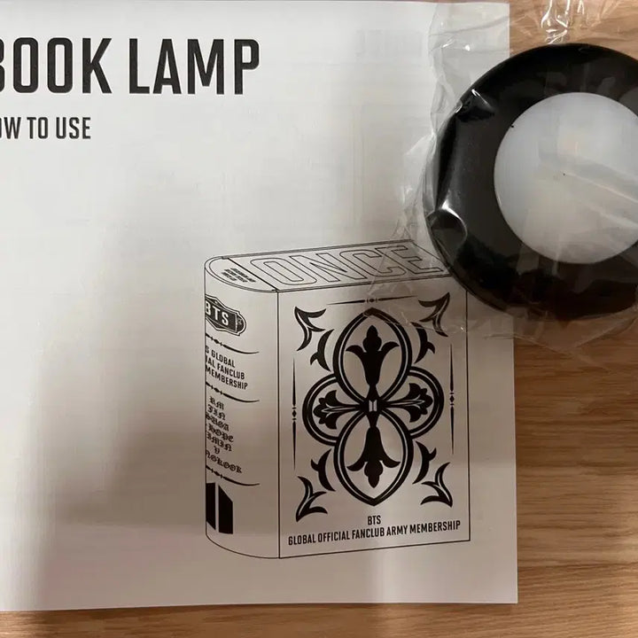 [BUNJANG] BTS ARMY Membership Kit Book Lamp / BTS 방탄소년단 아미 멤버십키트 아미집 북램프 포함