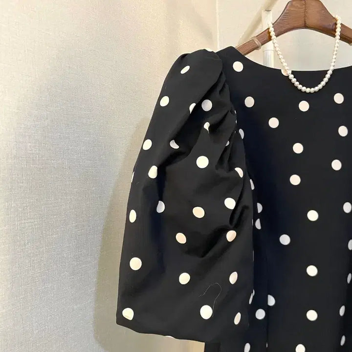 [BUNJANG] & Other Stories Mini Black Puff Sleeve Backless Dress / 앤아더스토리즈 미니블랙 반팔퍼프 봄백리스 원피스