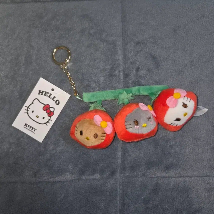 [BUNJANG] Hello Kitty Tomato Keychain Doll / 헬로키티 토마토 키링 인형
