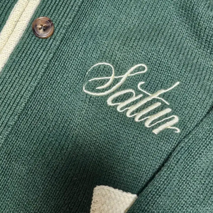 [BUNJANG] Sae-teo Boys Logo Knit Cardigan Classic Green / 새터 보이즈 로고 니트 가디건 클래식 그린 95
