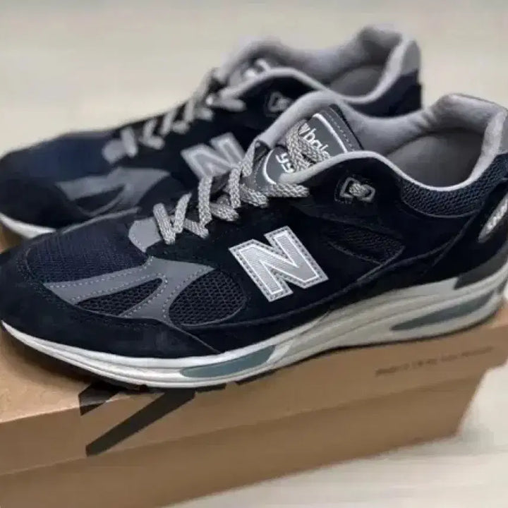 [BUNJANG] New Balance 991 v2 Navy Sneakers / 뉴발 991 v2 네이비