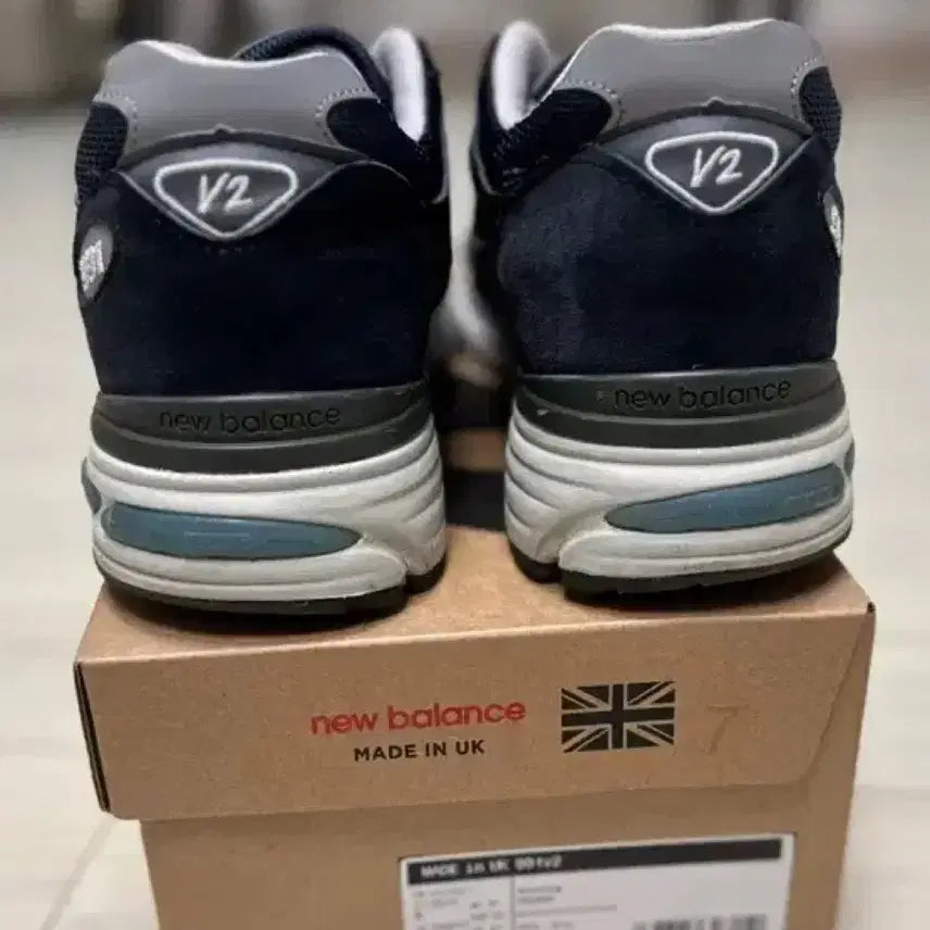 [BUNJANG] New Balance 991 v2 Navy Sneakers / 뉴발 991 v2 네이비