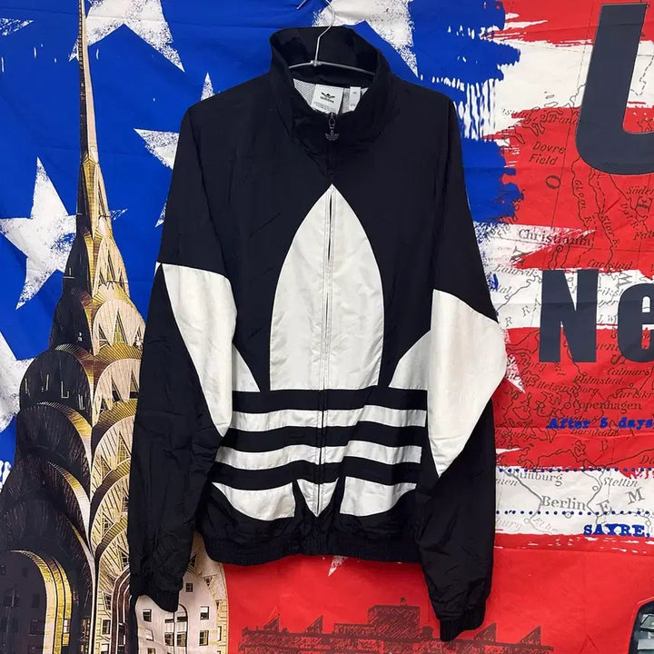 [BUNJANG] Adidas Trefoil Oversized Windbreaker 2XL (110) / s급 아디다스 트레포일 오버핏 바람막이2XL110