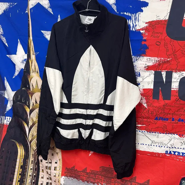 [BUNJANG] Adidas Trefoil Oversized Windbreaker 2XL (110) / s급 아디다스 트레포일 오버핏 바람막이2XL110