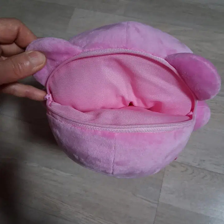 [BUNJANG] Bellygom Crossbody Bag v2 / 벨리곰 크로스백 v2 (무료배송)