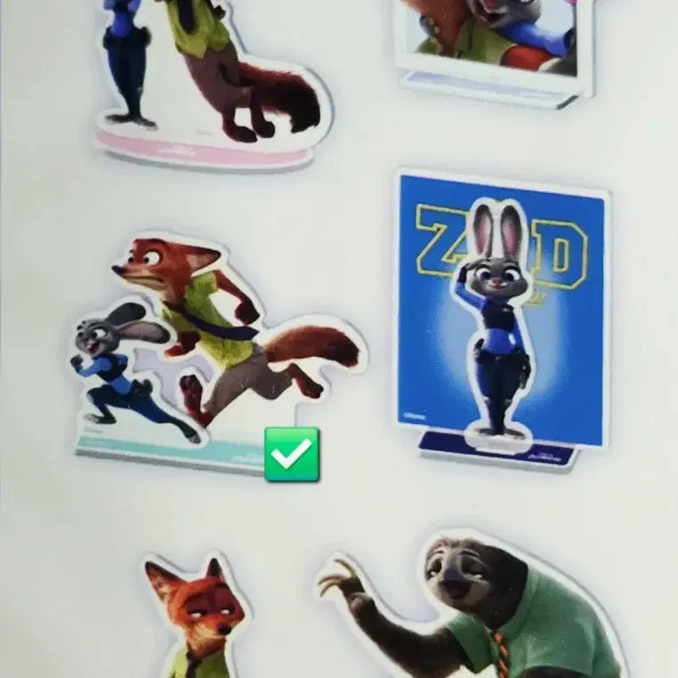 [BUNJANG] Zootopia Nick &amp; Judy Acrylic Stand / 주토피아 다이소 랜덤 아크릴 스탠드 닉&amp;주디