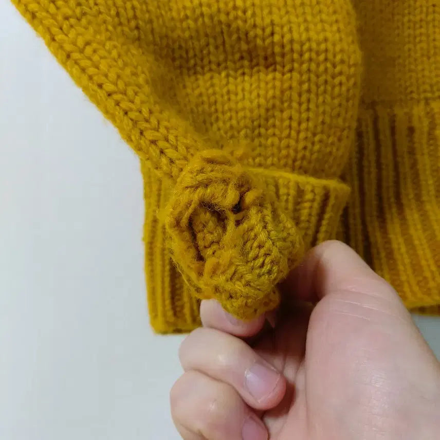 [BUNJANG] Vintage Wool V-Neck Sweater / 30년대 WOOL V-NECK SWEATER 선페이드 디스트레스드