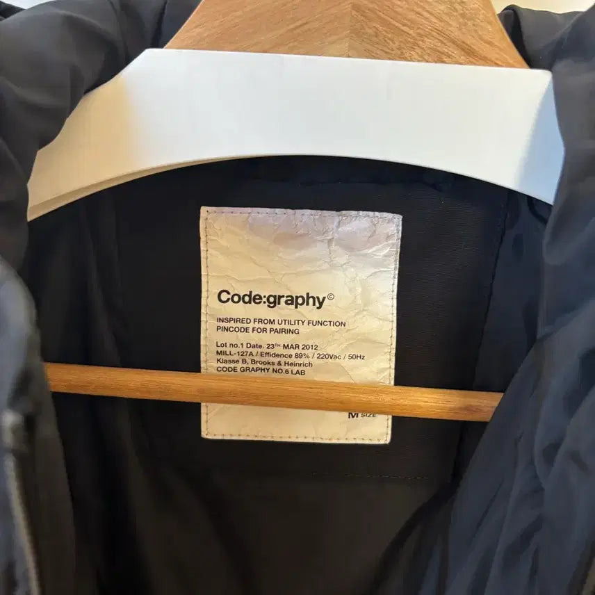 [BUNJANG] Codegraphy Hooded Short Parka (M) / 코드그라피 후드 숏카파 M